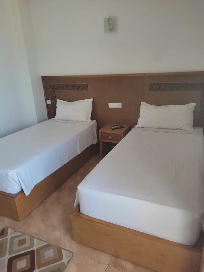 Hotel Nelson M'dik Luaran gambar