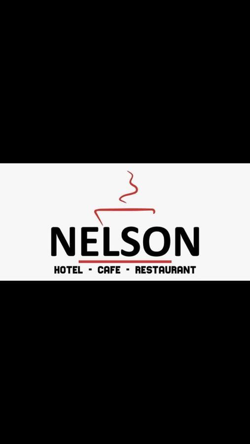 Hotel Nelson M'dik Luaran gambar